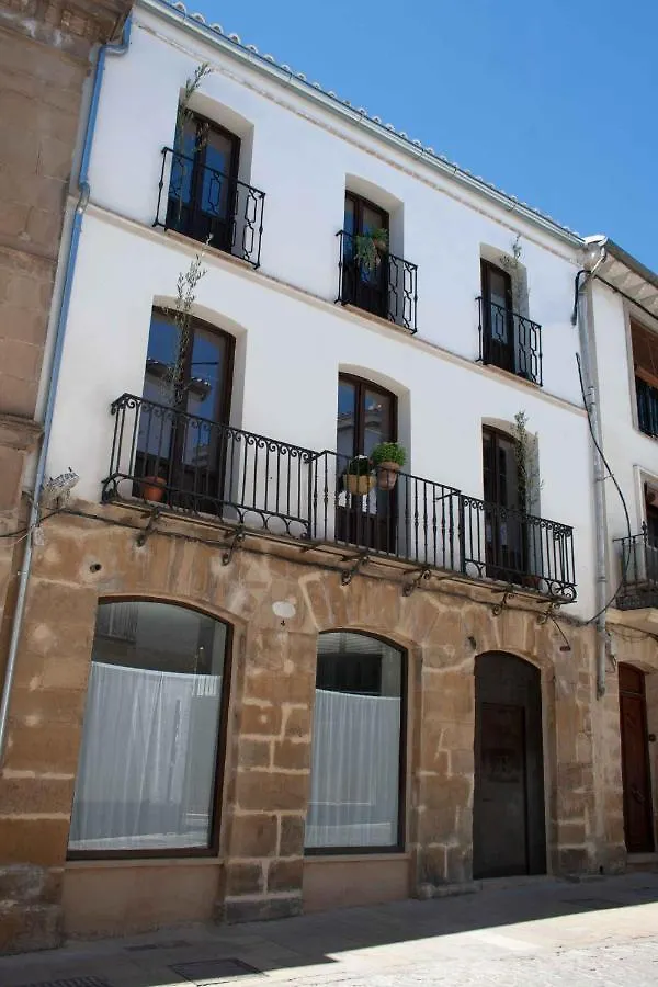 Apartamentos Tres Llaves Palacio De Vela De Los Cobos Úbeda